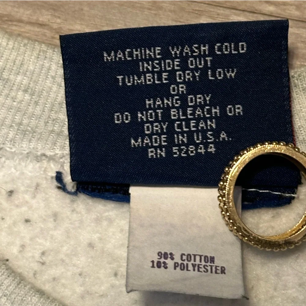 Vintage Gray NOTRE DAME Crewneck Sweater with Graphic - Picture 5 of 6